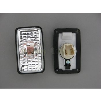 Bílý boční blinkr pro NISSAN PATROL 160, 260, Y60 / Y61