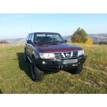   F4x4 přední pevnostní nárazník pro - Nissan Navara Patrol Y61