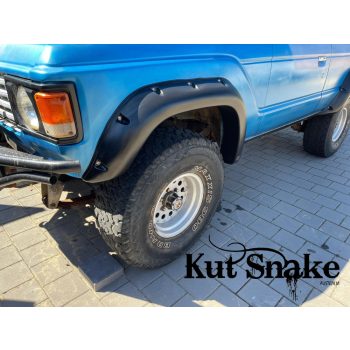   Rozšiřovací plastové lemy blatníků Kut Snake pro Toyota Land Cruiser 40, 95mm