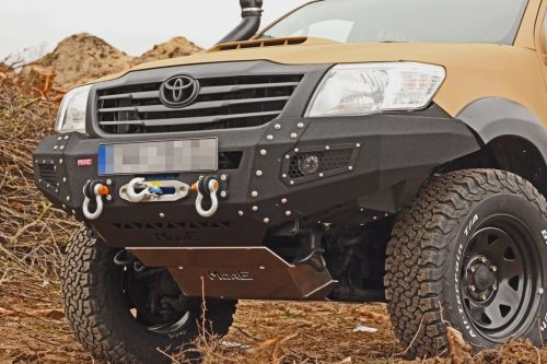 MorE4x4 ocelový, přední pevnostní nárazník s plotnou pro naviják pro - Toyota Hilux Vigo 2011-2015 (po faceliftu), všechny motorizace